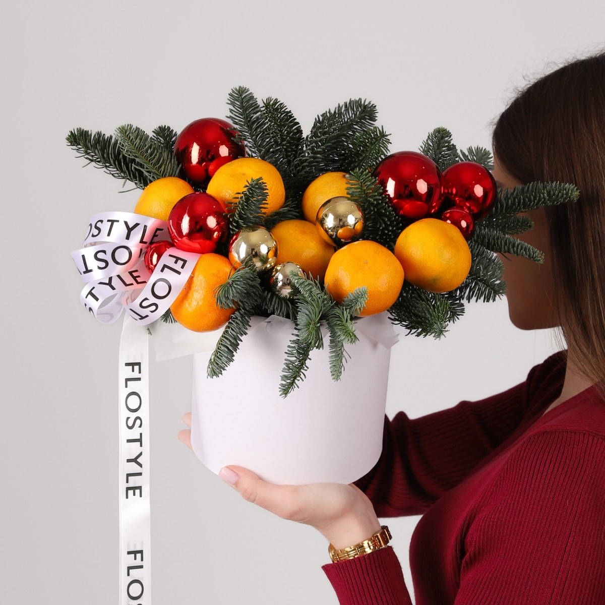 Новогодняя коробка с мандаринами